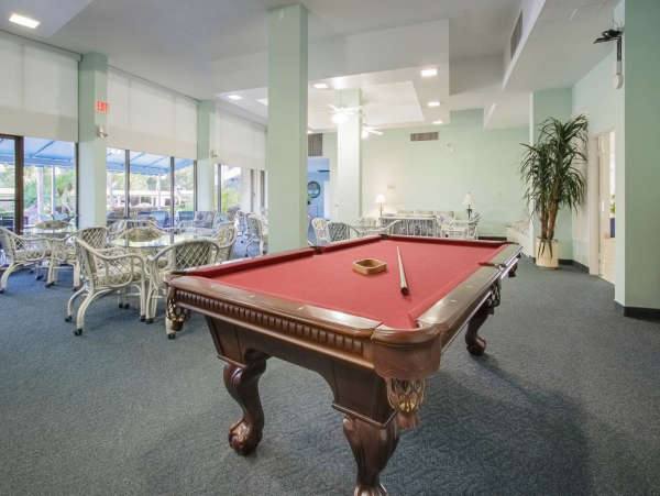 Beautiful Two Bedroom Vacation Rental Condo in Siesta Key